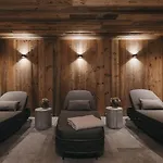 Vaya Apartahotel 4*